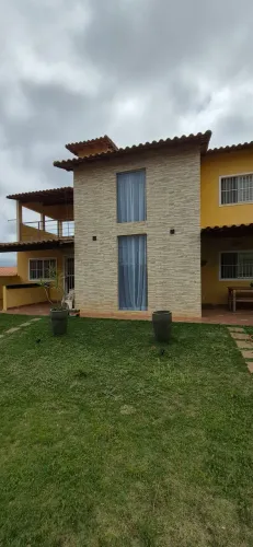 Casa 4 quartos em Jaconé - porteira fechada