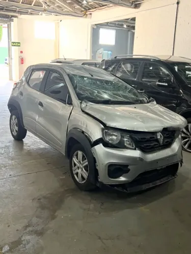 Sucata disponível para venda de peças