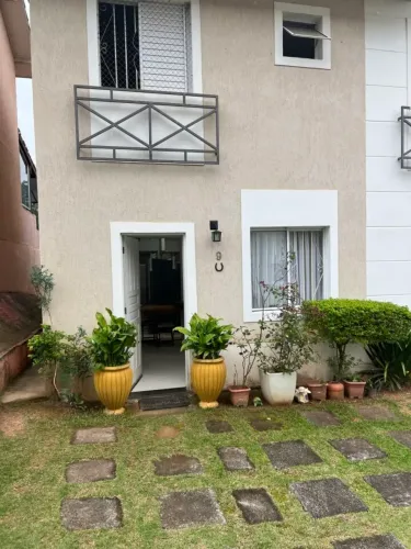Casa de condomínio para alugar com 2 quartos e churrasqueira no km 30 FL15