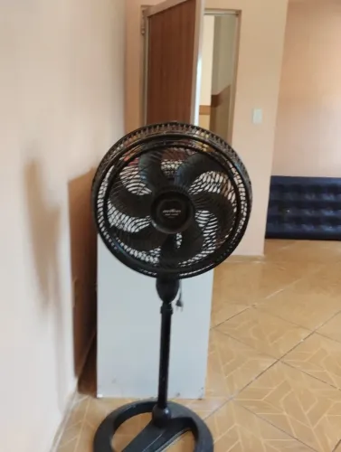 Ventilador com suporte 