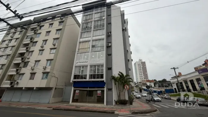 Sala Comercial Térrea Semi-Mobiliada para Locação