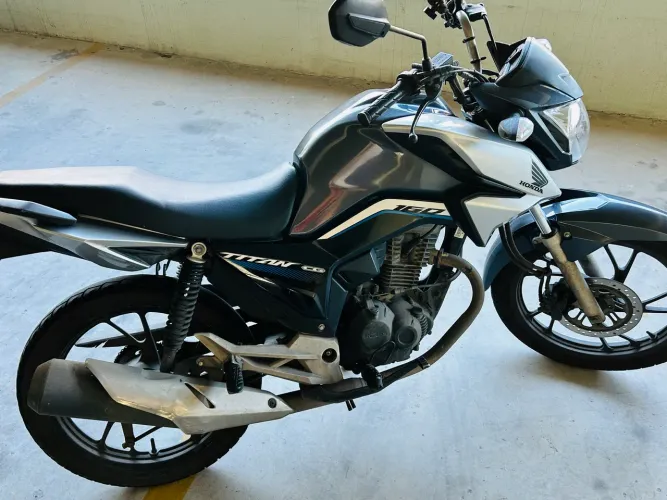 Honda CG 160 Titan 2021/2022 - Excelente oportunidade