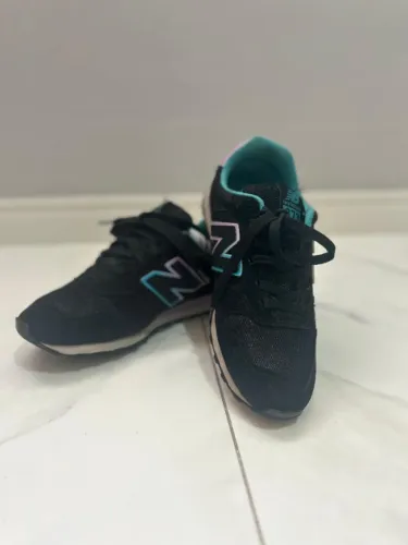 Tênis New Balance Original Tam. 37 forma peq. Calça 36