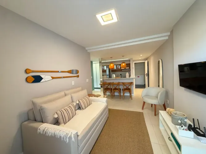 APARTAMENTO À VENDA NO CENTRO DE GUARAPARI!