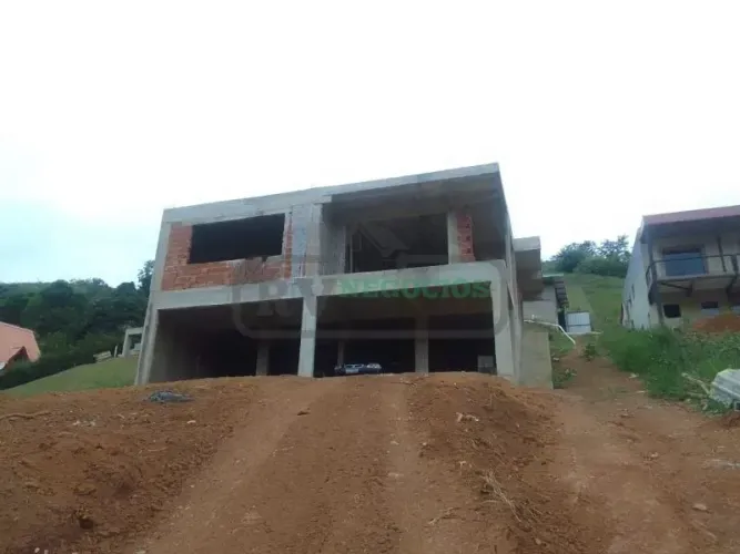 Imóvel para venda possui 150 metros quadrados com 3 quartos em Centro - Caeté - MG