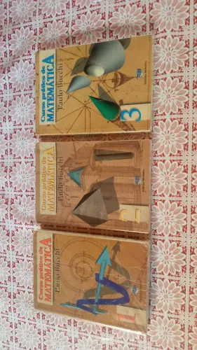 Matemática Paulo Bucchi - Ensino Médio. Livros usados em boas condições!