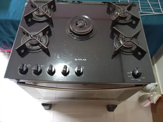 À venda fogão 5 bocas 