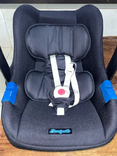 Bebê conforto burigotto