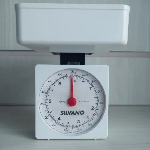Balança Antiga Analógica Funcionando de Coleção .