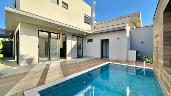 Casa em condomínio com 03 Quartos sendo 03 Suítes para Alugar, 195m² construídos - Jardim