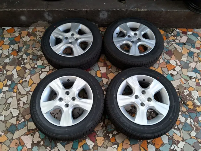 Jogo de rodas de liga leve aro 15/4 furos originais Honda Fit City Civic e outros