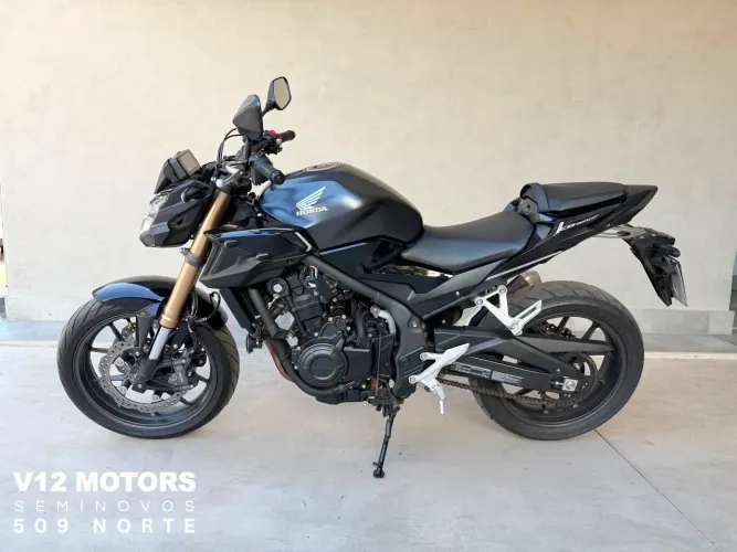 Cb500f 2024/2024 com apenas 12.900 quilômetros, impecável 
