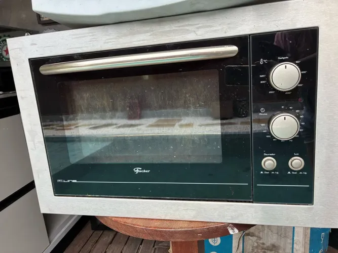 Forno Elétrico de Embutir Fischer Fit Line - R$ 70,00