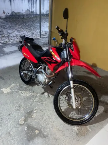 Vendo Honda Bross 150cc ESD em ótimo estado de conservação.