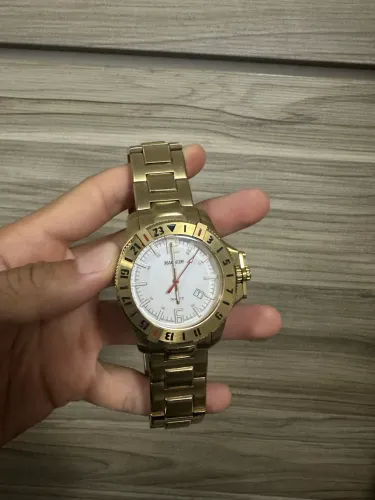 Relógio Magnum original pra vender hoje
