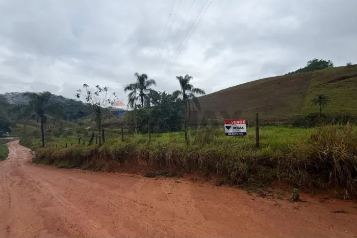 SÍTIO À VENDA EM IBITIRAMA/ES EXCELENTE LOCALIZAÇÃO!