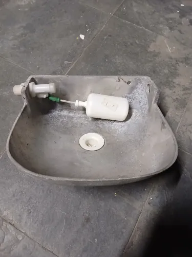 Bebedouro de alumínio parede 
