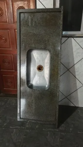 Vendo Pia de cozinha com cuba