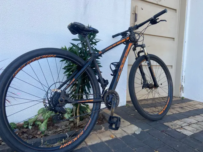 Bike Oggi Hacker Sport Aro 29 Shimano