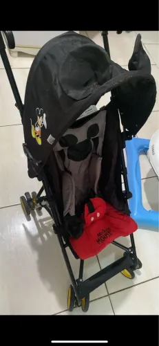 Carrinho guarda chuva Mickey 