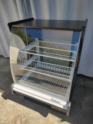 Balcão quente e frio