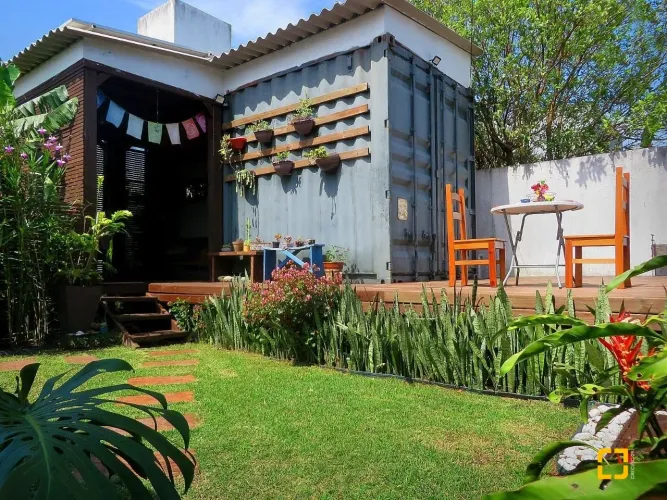 2 CASAS INDEPENDENTES área total terreno 360m²