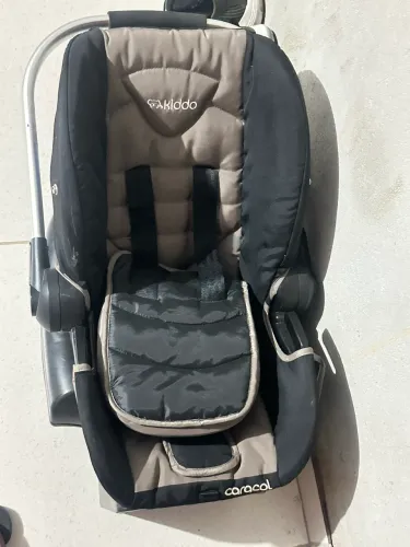 Vendo esse bebê conforto 100$ sou de Santana centro.