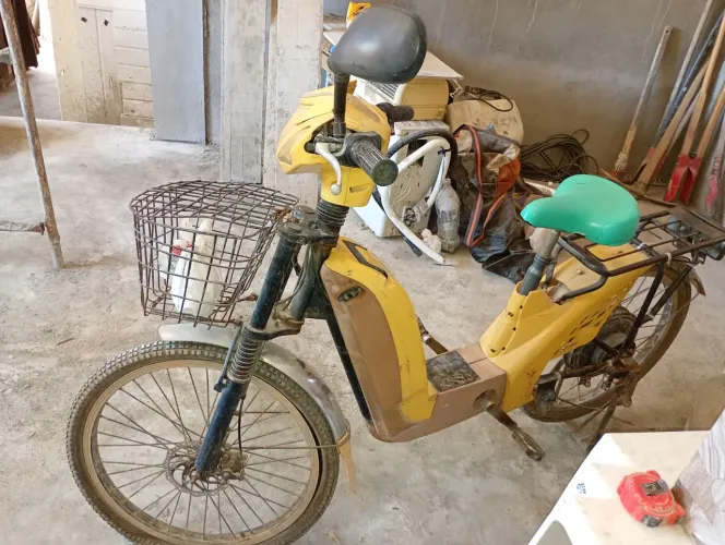 Vende-se bicicleta elétrica