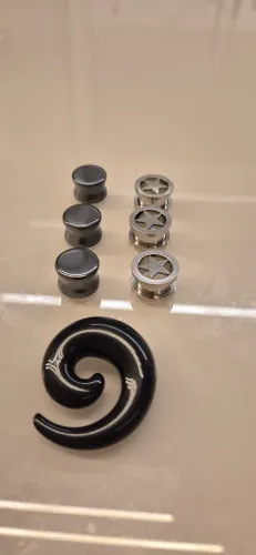 Alargadores e plugs de orelha 14mm
