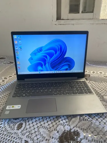 Vende-se Notbook da Lenovo