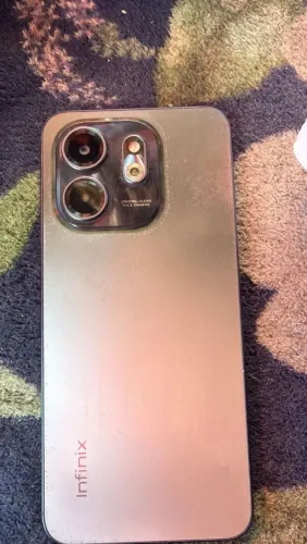 Celular infinix tela tricanda Mais tudo original faço troca também