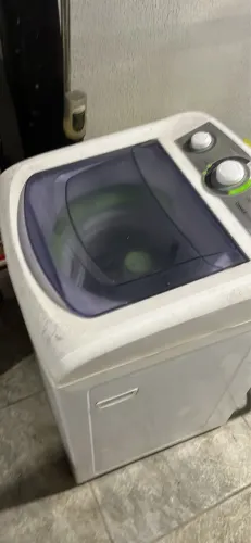 Máquina de lavar roupa cônsul