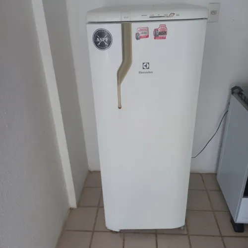 Geladeira mezar 4 cadeira micro-ondas fogão bujao móvel com 3 gaveta 