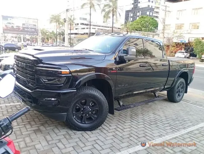 Ram 3500 Laram.6.7 Night Ed.tb CD 4X4 Die. 2025
