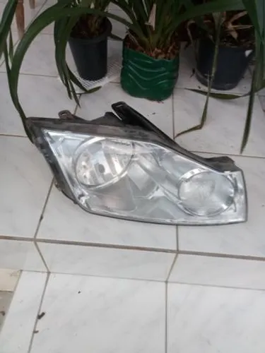 Farol direito ecosport 2008 2009n2010 2011 2012