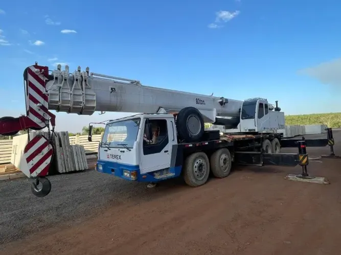 Guindaste Terex LT 1070