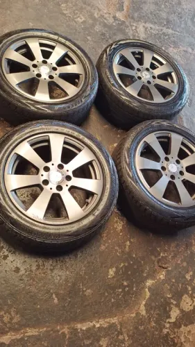 Rodas 16" Mercedes 