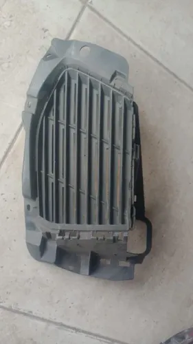 Moldura Farol de Milha Peugeot 3008 lado esquerdo