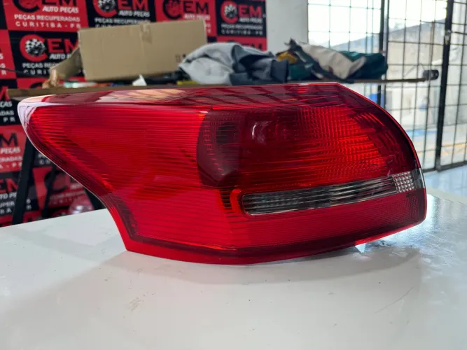 Lanterna Ford Focus 2016 original le 