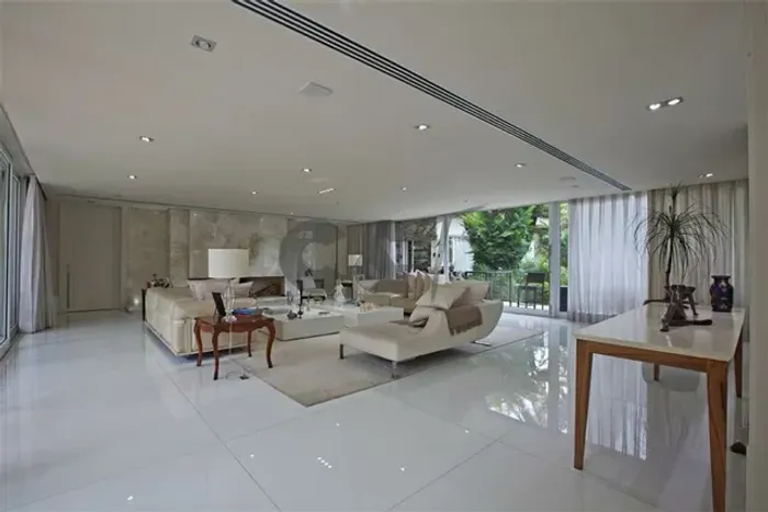 Casa Residencial - 4 Dormitórios (Suítes) à Venda no Jardim Cordeiro, São Paulo/SP.