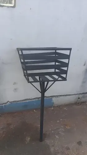 Lixeiras em ferro