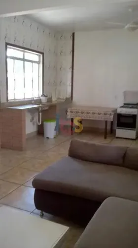 Vendo 1 casa e 1 apartamento em Taperapuan