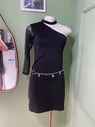 Vestido tubinho preto manga