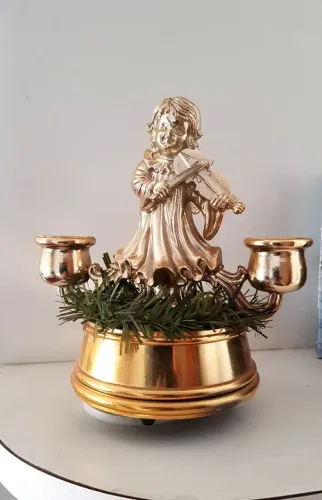 Caixinha de musica de Nata com castiçal Anjo com Violino - Decoração Giratória