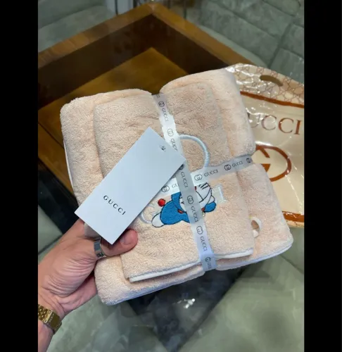 Toalhas de Banho Gucci Doraemon - Luxo e Conforto