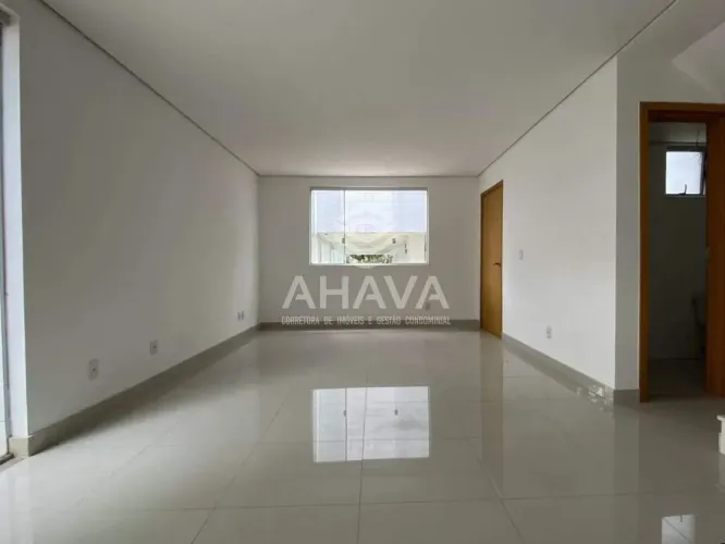 Casa em Condomínio com 3 Quartos à Venda