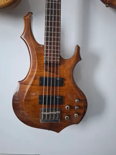Baixo LTD ESP F-155DX 