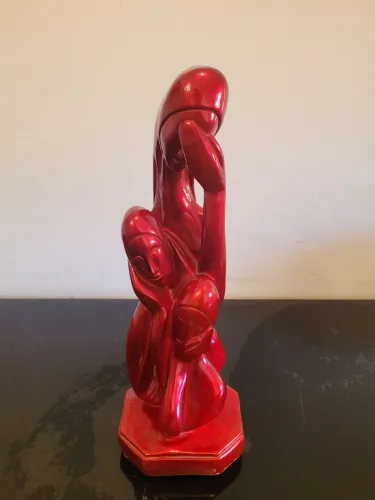 Estatua Mulher Sábia