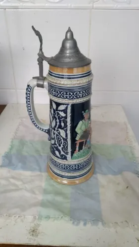 Caneca Cerveja Vintage.