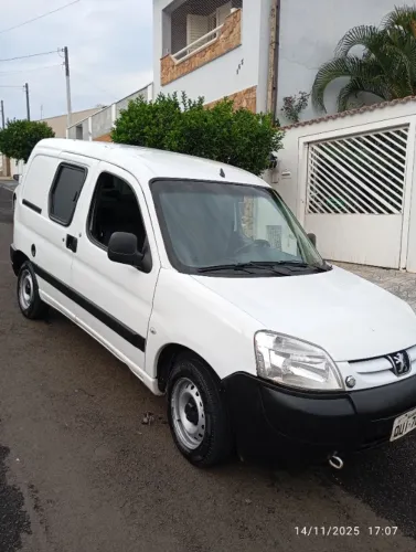 Peugeot Partner Furgão 1.6 16v/ 1.6 16V Flex 3P 2019